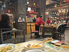-琥珀老六龙虾(四里河店)