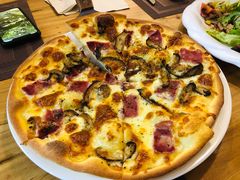 意大利腌肉香菇披萨-LUCCA卢卡西班牙海鲜饭(远洋广场店)