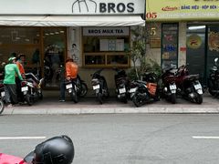 -Bánh Mì Huynh Hoa