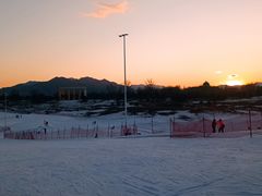 -华彬猛犸滑雪场