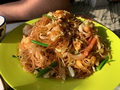 星洲炒粉-小龍鳳餐室(番禺路店)