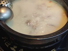 -大匠工房古船木艺术餐厅·猪肚鸡专门店(长白仙岛店)