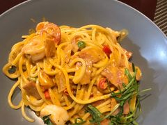 -悦享绿山墙西餐厅