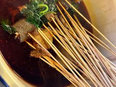 -拈签一笑黄牛肉辣卤串串