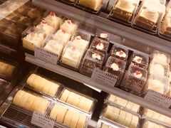 -红宝石·鲜奶小方·海派西点房(丰庄店)