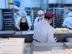 -鲍师傅糕点(江苏路店)