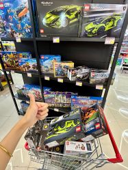-卡通派潮品玩具折扣仓(青岛新城吾悦广场店)