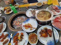 -锤头鲨毛肚海鲜烤肉自助餐厅(国购广场店)