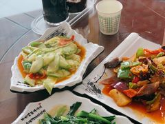 -撒拉人家.酸菜牦牛肉火锅