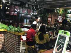 大堂-钢管厂歆瑞源油卤串串香(春熙路太古里店)