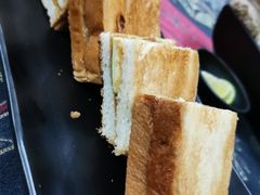 马来西亚香脆黄油提子方包（榴莲、斑孄叶、鸡蛋、炼奶）-1218 GRILL 主厨
