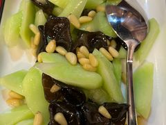 松仁木耳炒芥兰-徐记私厨(半淞园路店)