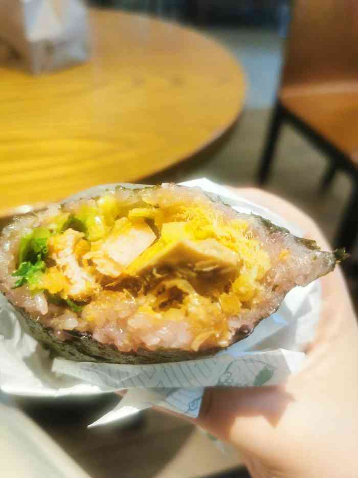 井弘饭团(惠山万达店)-"晚上一个人不知道吃啥的时候,饭团97是不.