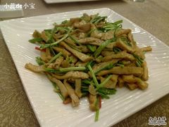 20100701051-车之谷·汽车文化主题餐厅(汽开店)