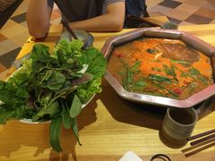 -野山舂·贵州现舂酸汤火锅(鸿通城店)