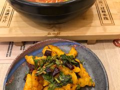 -花馬肆.云南过桥米线(汉神购物广场现场熬汤店)