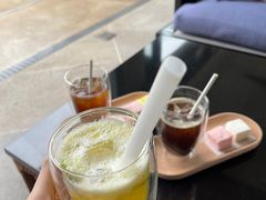 -亚龙湾喜来登·美景台大堂吧