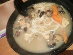 -老妈米线(港龙店)