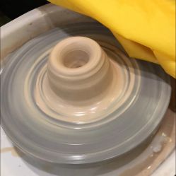 -泥娃娃DIY陶吧(易生活购物公园店)
