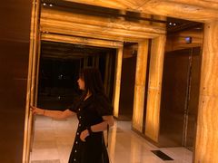 -上海龙之梦万丽酒店