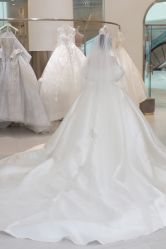 点击看大图 -Bridal Queen·婚纱女皇