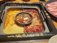 -老牌坊云南鱼豆花火锅(哈西万达店)