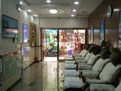 -郑远元专业修脚房(国顺东路店)