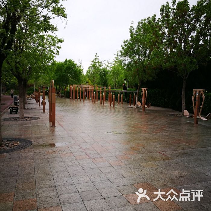 河东体育健身园