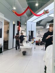 -U·NI SALON 造型