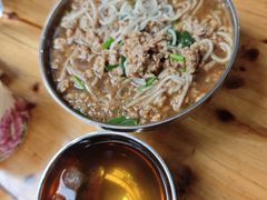 -正宗杨记普洱酸醋米线(总店)