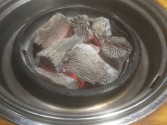 -唯成•韩国炭火烤肉 유성고기