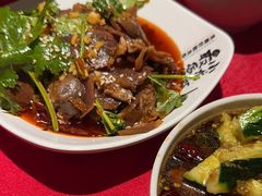 -龙巢盱眙龙虾·牛蛙·烧烤宵夜(八卦岭店)
