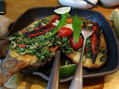 香茅草烤罗非鱼-云海肴·汽锅鸡·云南菜(苏州中心店)