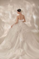 -雨墨婚纱摄影工作室