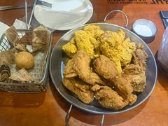 -BHC炸鸡(明洞总店)