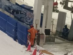 -乔波室内滑雪场