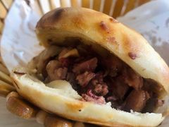 浓香驴肉火烧-闫家驴肉老店(华电一校店)