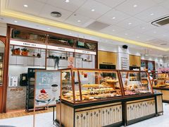 面包甜点陈列柜-多乐之日(颐堤港店)