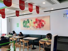 大堂-老乡鸡(武汉光谷南湖时尚城店)