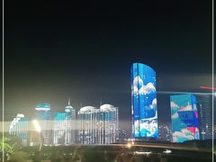 -万绿园