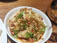 -塔哈尔·新疆盛宴(城西银泰店)