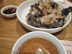 -顺风汤馆·广府粤菜(江宸天街店)