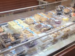 -光明牛奶棚(南泉店)