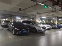 -经纬汇-停车场