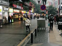 -八一路好吃街(雨田商务大厦店)