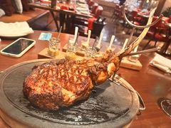 -恰餐厅及酒吧 CHAR Bar & Grill (北京丽都皇冠假日店)