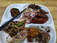 -哈尔滨小酒馆·鲜肉现穿自助烧烤(康新花园店)