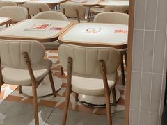 -必胜客(阿罗海店)