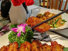 -刘姐啤酒鱼民族演艺餐厅(西街总店)