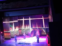 -工人俱乐部剧场杂技表演